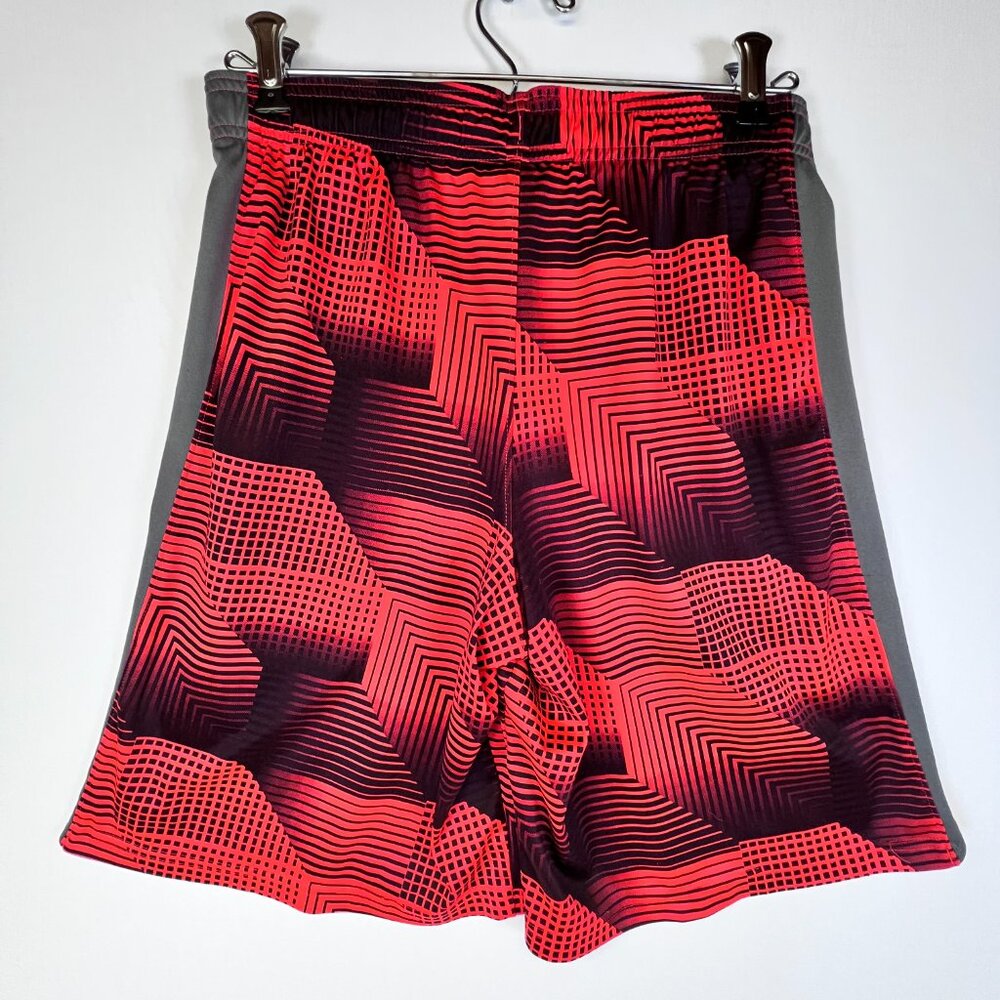 Under Armour Boys YLG Red Black Athletic Shorts Eliminator Loose Fit 10" Inseam - Picture 3 of 7